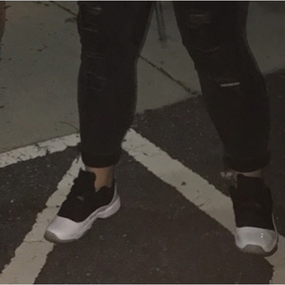 Nike Jordan 11 - Picture 9 of 9